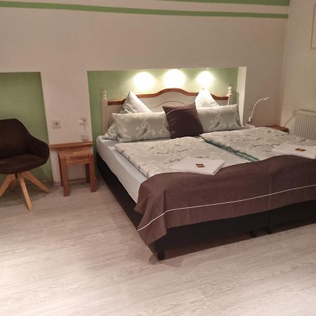 Prodel Pension Elisabeth Am Elberadweg מראה חיצוני תמונה