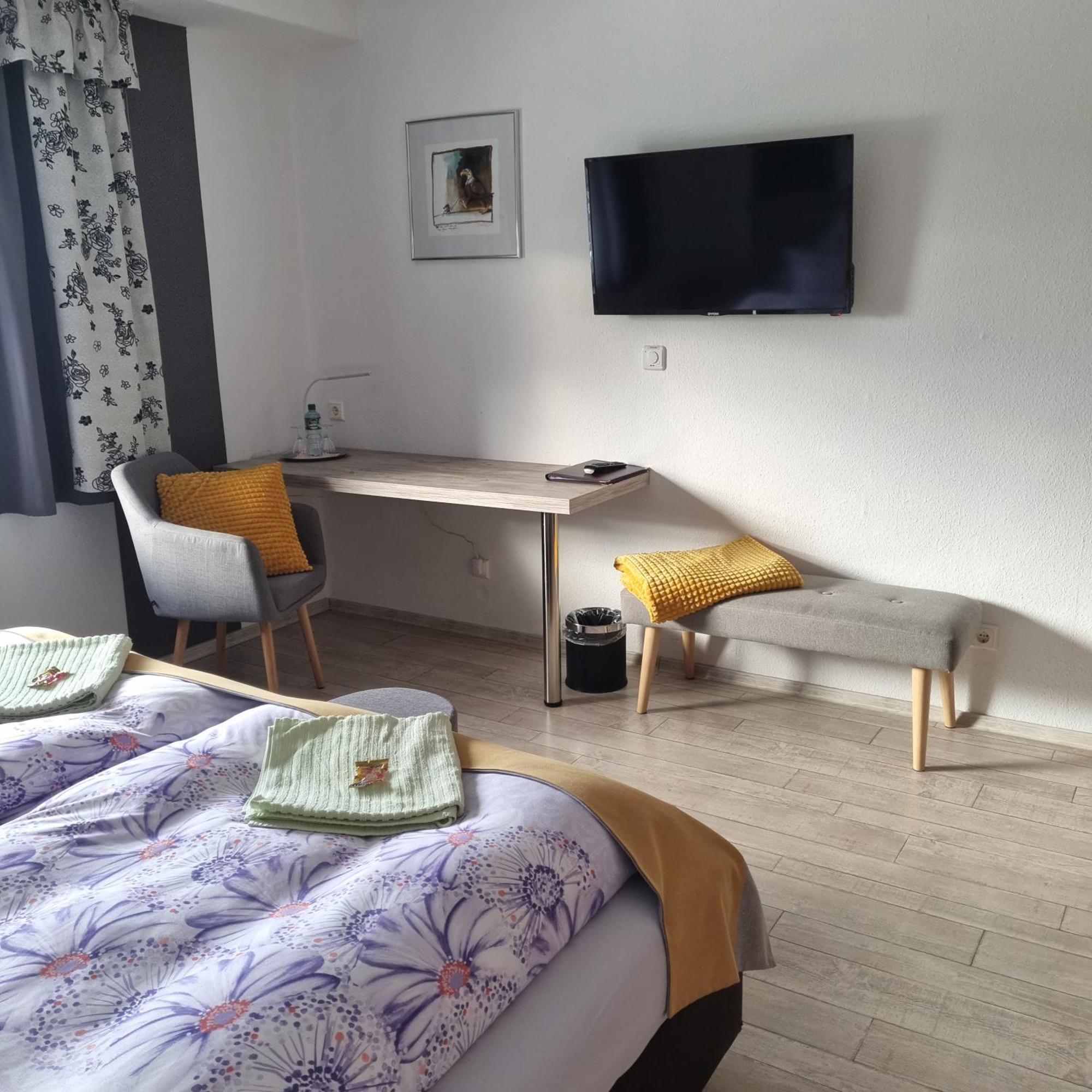 Prodel Pension Elisabeth Am Elberadweg מראה חיצוני תמונה